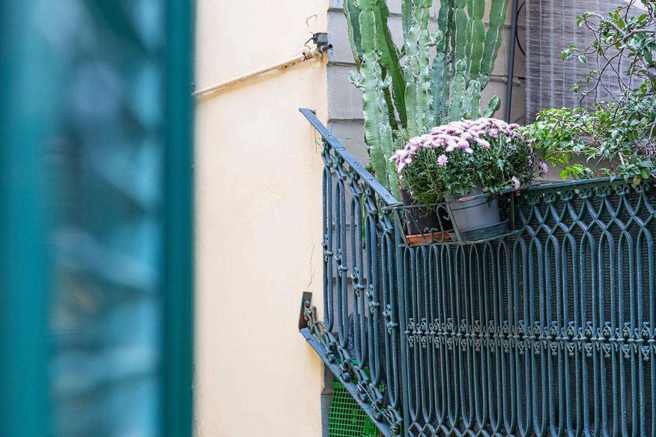 A Pochi Passi Da Piazza De Ferrari By Wonderful Italy Apartment Genoa Bagian luar foto