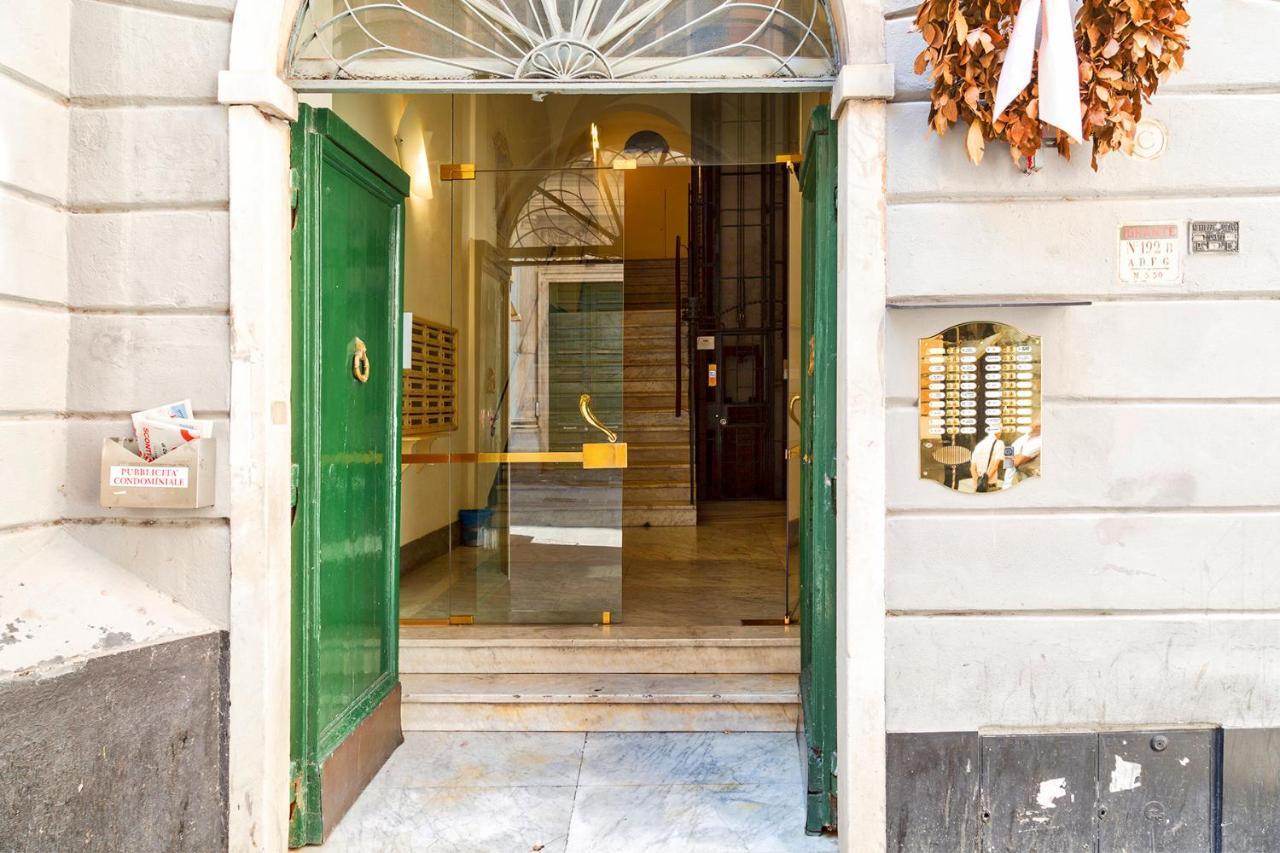 A Pochi Passi Da Piazza De Ferrari By Wonderful Italy Apartment Genoa Bagian luar foto